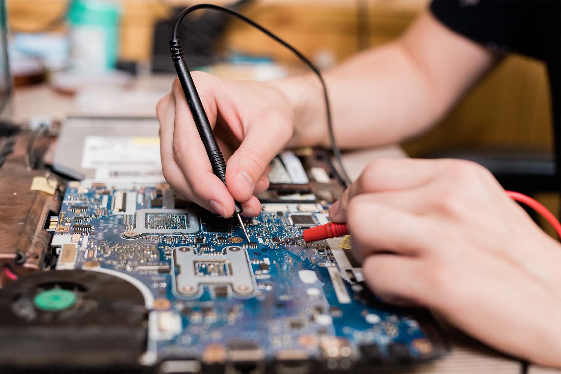 Digital Device Repair Technician Training Program (6 Months)